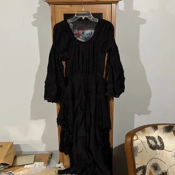 Elegant Black Renaissance Style Women's Dress | Color: Black | Size: M | Nicoledurham1'S Closet